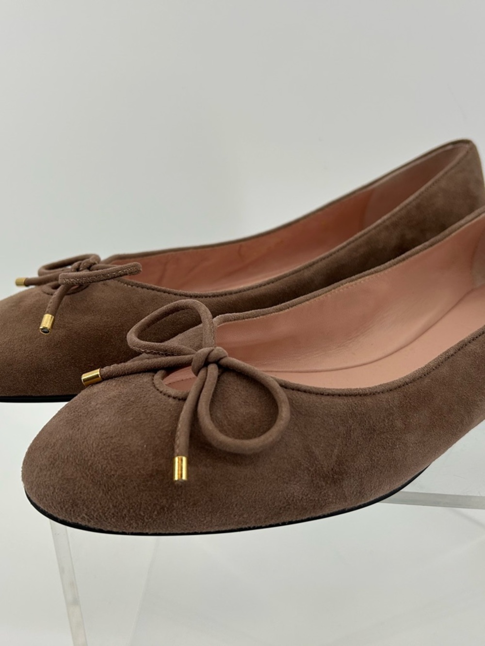 Stuart Weitzman Gabby Taupe Suede flat - 9 Narrow - Picture 3 of 6